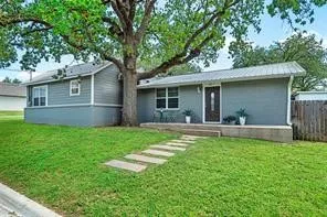 411 Harcourt Street Weatherford, TX 76086