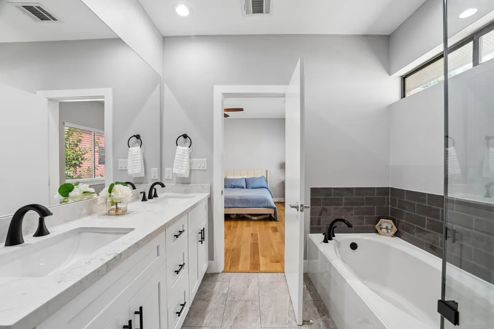 1614 Bonner Street Houston, TX 77007