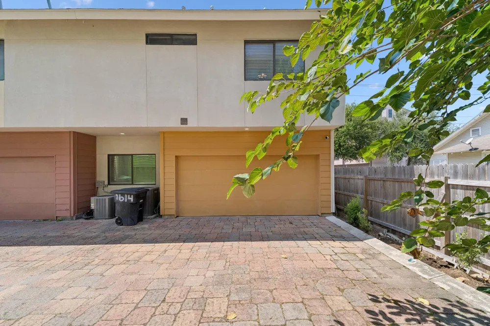1614 Bonner Street Houston, TX 77007
