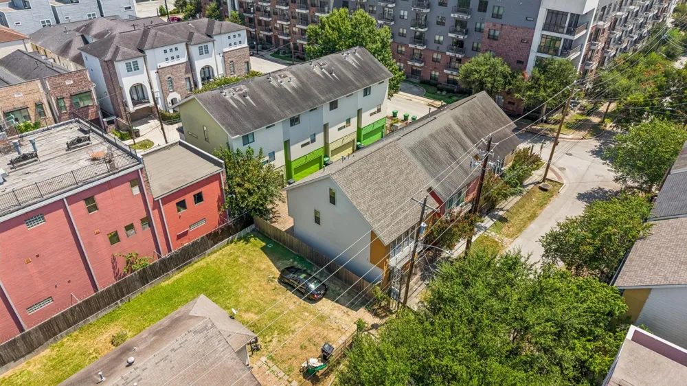 1614 Bonner Street Houston, TX 77007