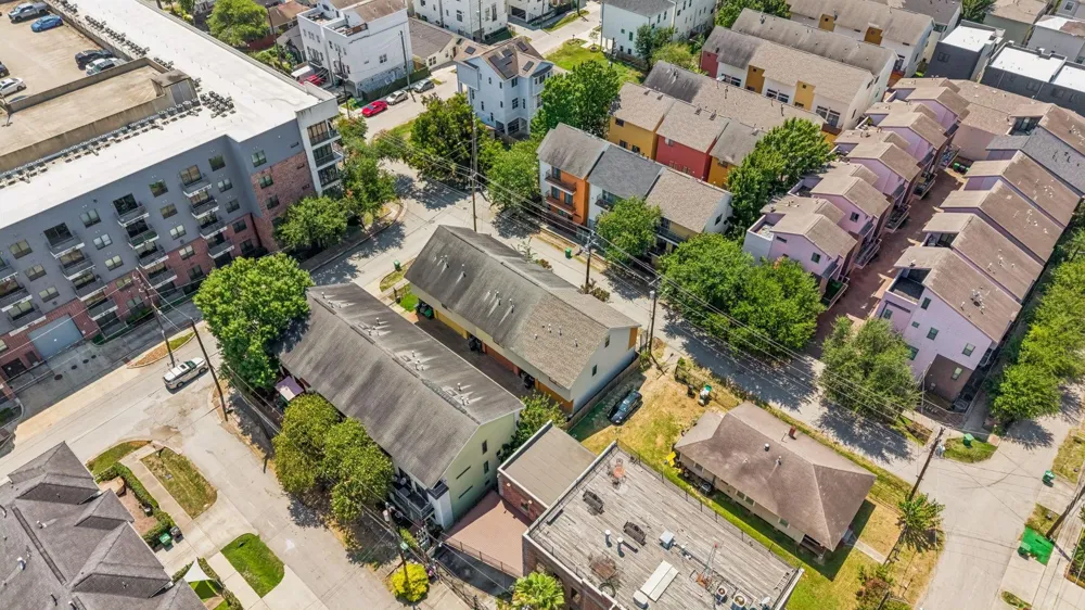 1614 Bonner Street Houston, TX 77007