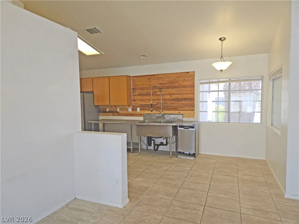 440 W Azure Avenue North Las Vegas, NV 89031