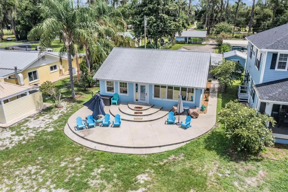 13850 SE 124 STREET Ocklawaha, FL 32179