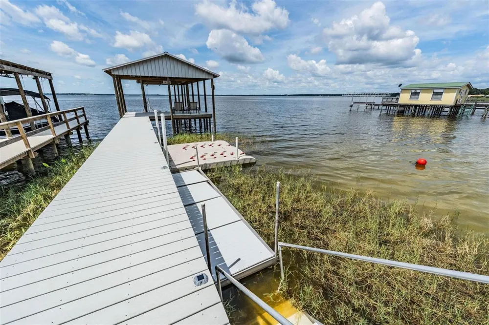 13850 SE 124 STREET Ocklawaha, FL 32179