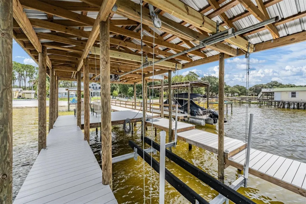 13850 SE 124 STREET Ocklawaha, FL 32179