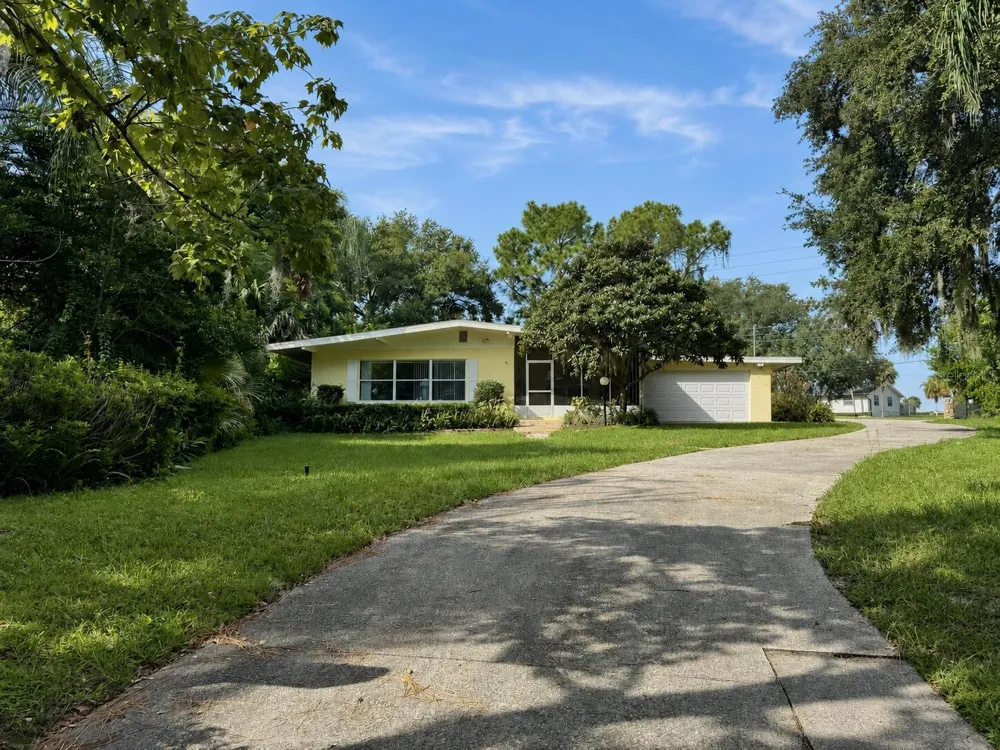 2510 CYPRESS GARDENS BOULEVARD Winter Haven, FL 33884