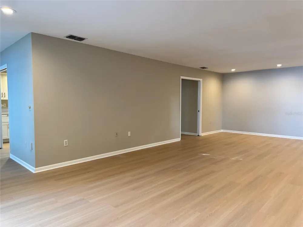 2510 CYPRESS GARDENS BOULEVARD Winter Haven, FL 33884