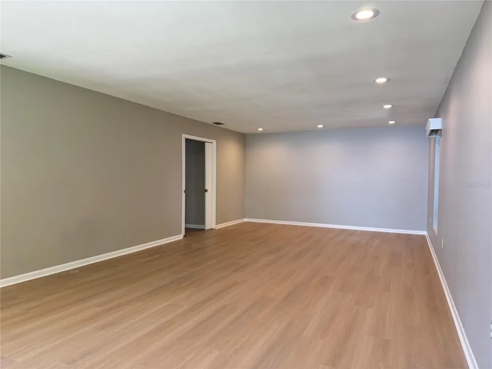 2510 CYPRESS GARDENS BOULEVARD Winter Haven, FL 33884