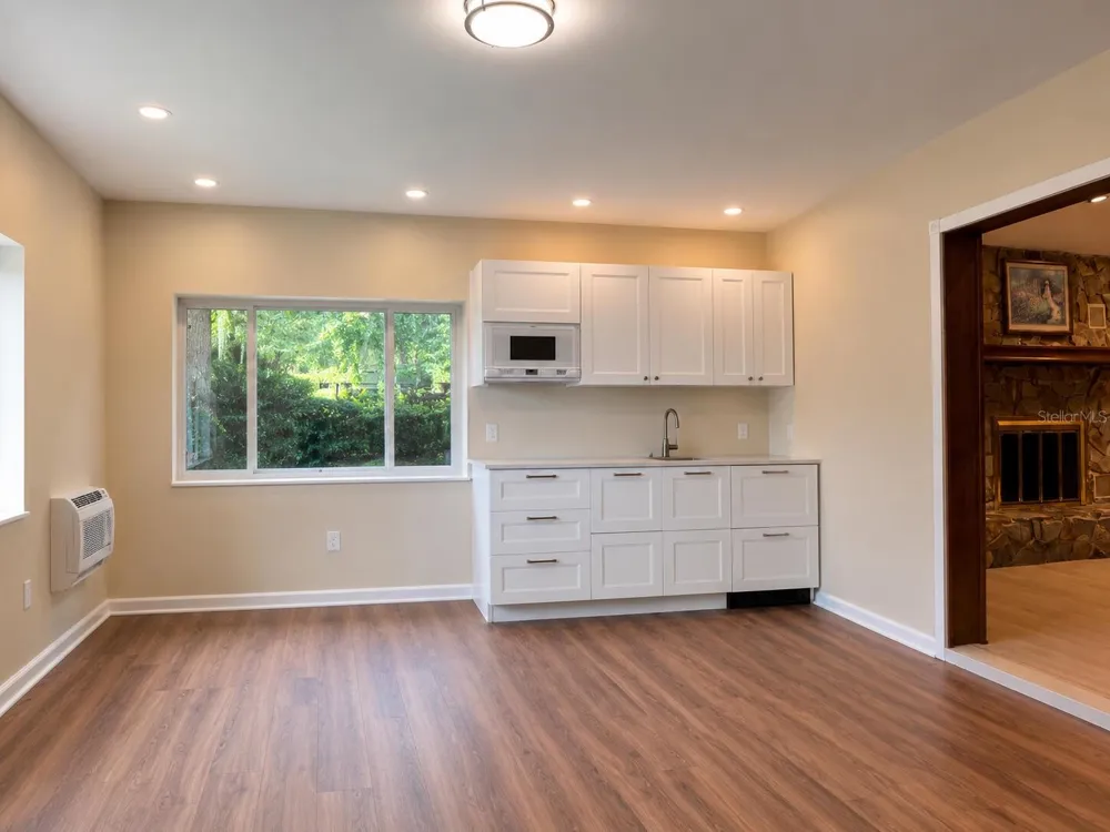 2510 CYPRESS GARDENS BOULEVARD Winter Haven, FL 33884