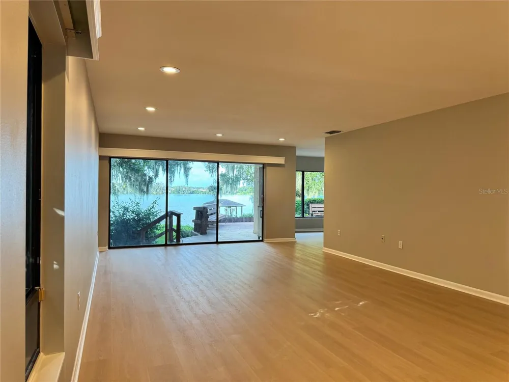2510 CYPRESS GARDENS BOULEVARD Winter Haven, FL 33884
