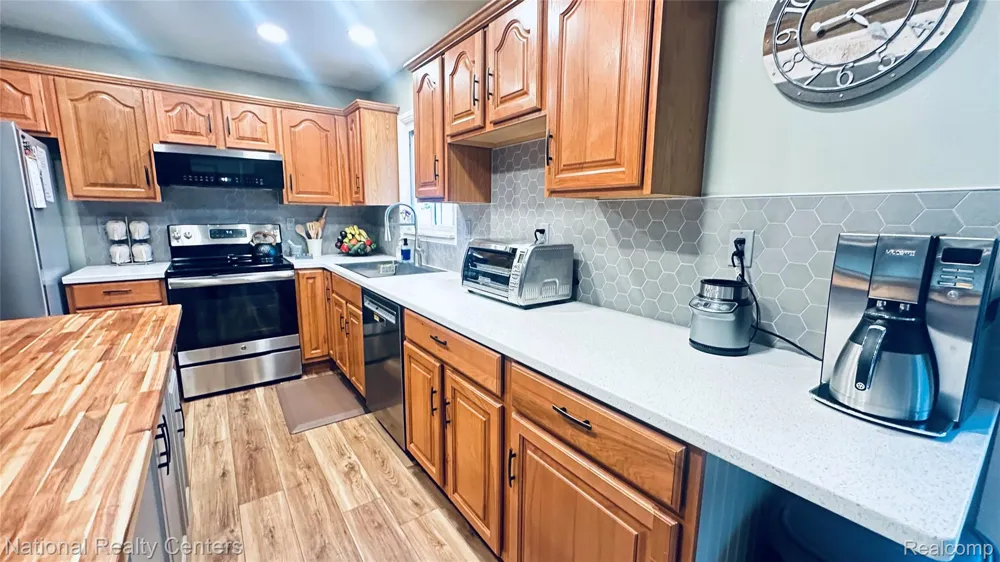 5073 Winston Drive Swartz Creek City, MI 48473