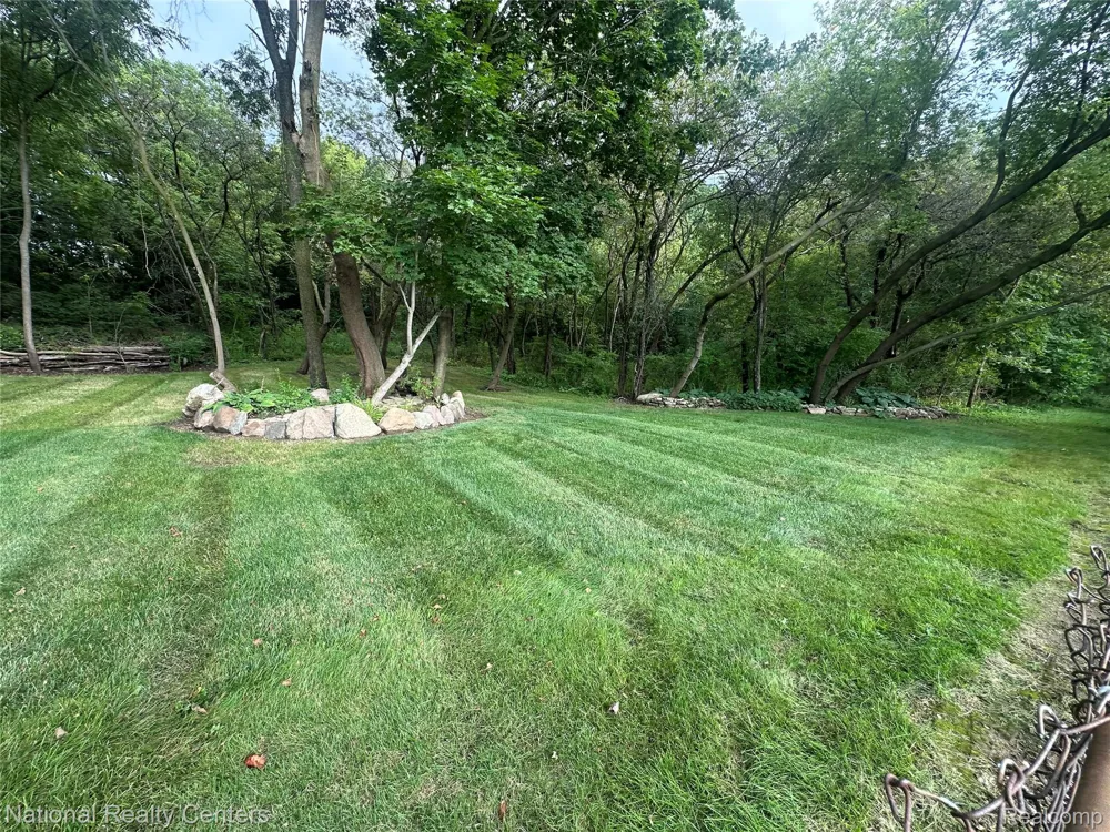 5073 Winston Drive Swartz Creek City, MI 48473