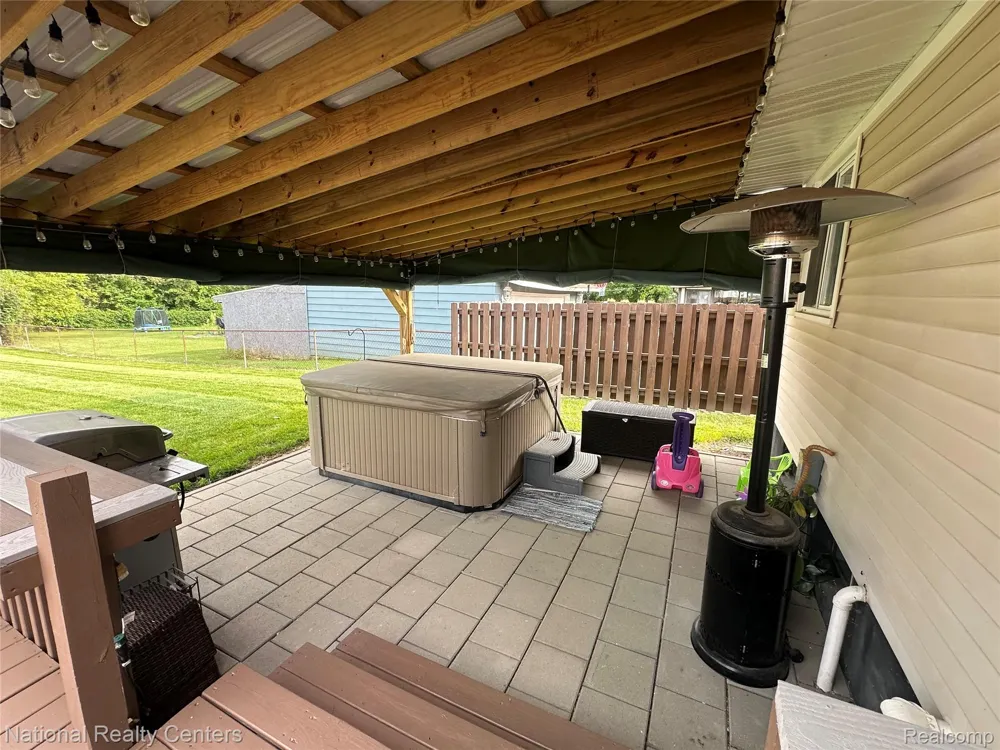 5073 Winston Drive Swartz Creek City, MI 48473