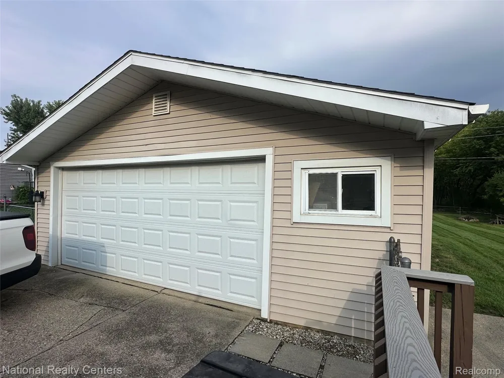 5073 Winston Drive Swartz Creek City, MI 48473