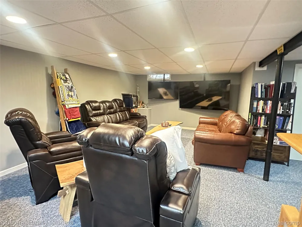 5073 Winston Drive Swartz Creek City, MI 48473