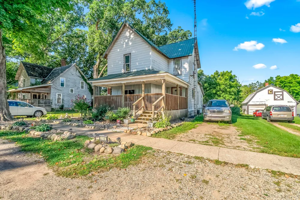 114 S Hayward Street Montgomery Village, MI 49255
