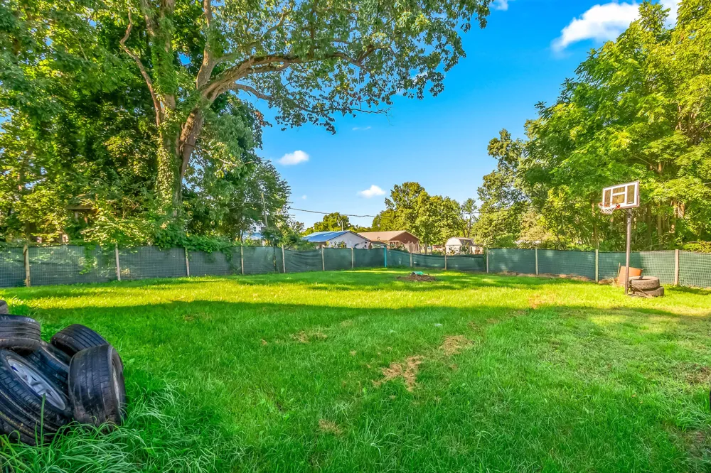 114 S Hayward Street Montgomery Village, MI 49255