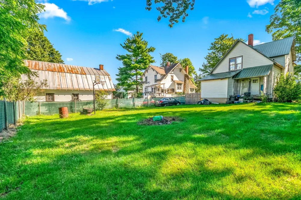 114 S Hayward Street Montgomery Village, MI 49255