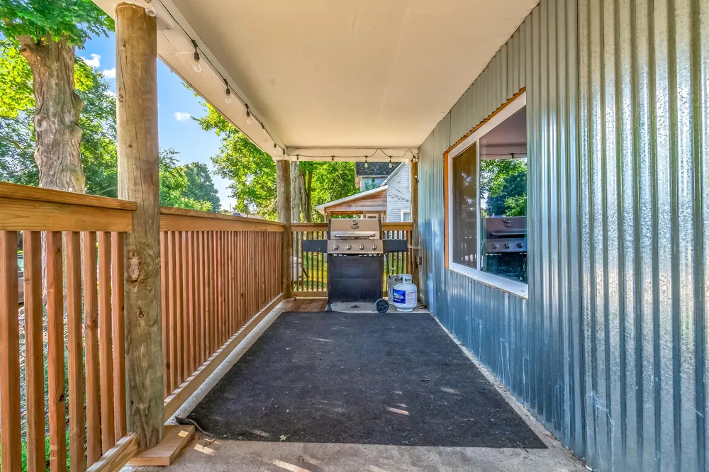 114 S Hayward Street Montgomery Village, MI 49255