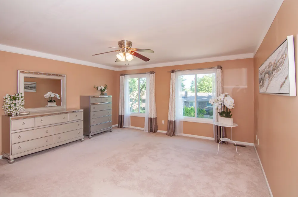 7162 Fox Woods Drive Canton Charter Township, MI 48187