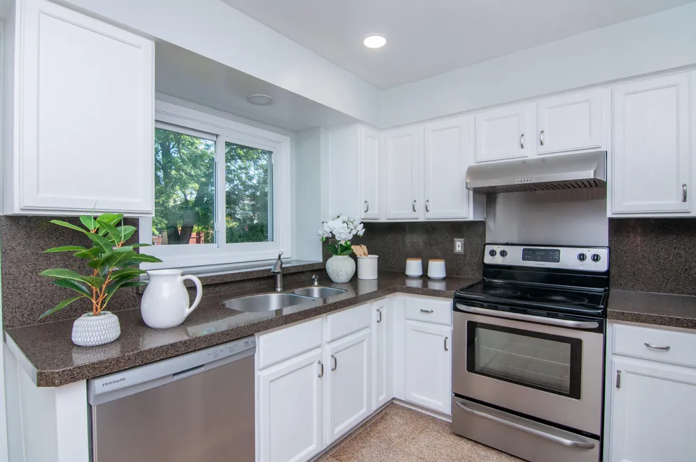 7162 Fox Woods Drive Canton Charter Township, MI 48187