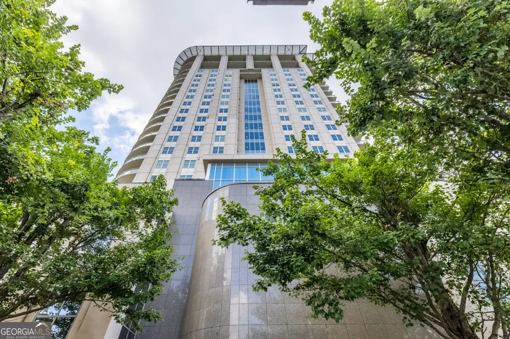 2881 Peachtree RD NE Atlanta, GA 30305