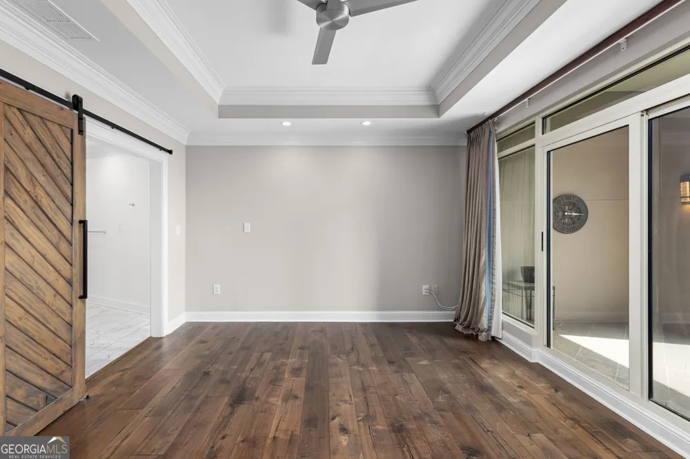 2881 Peachtree RD NE Atlanta, GA 30305