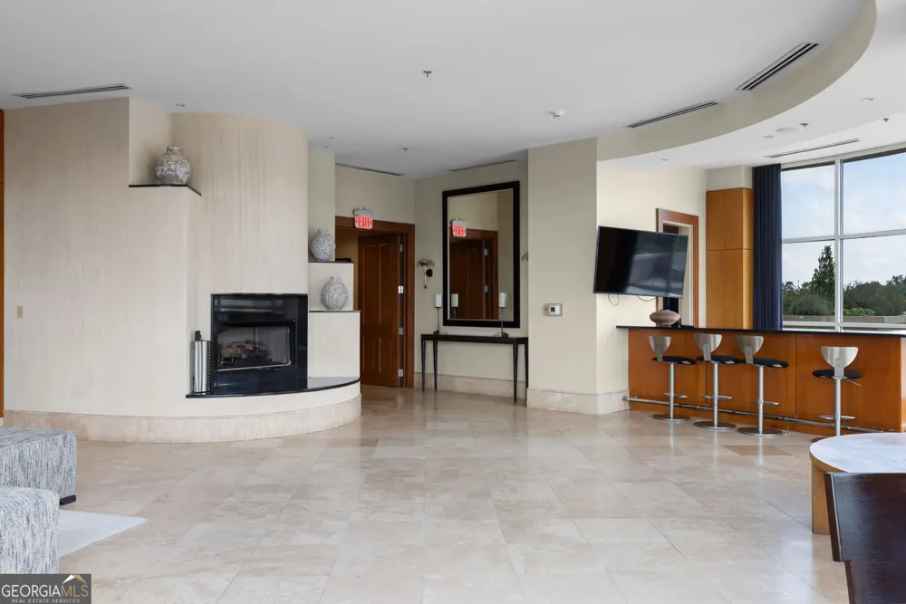 2881 Peachtree RD NE Atlanta, GA 30305