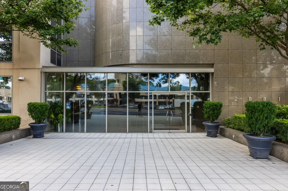 2881 Peachtree RD NE Atlanta, GA 30305