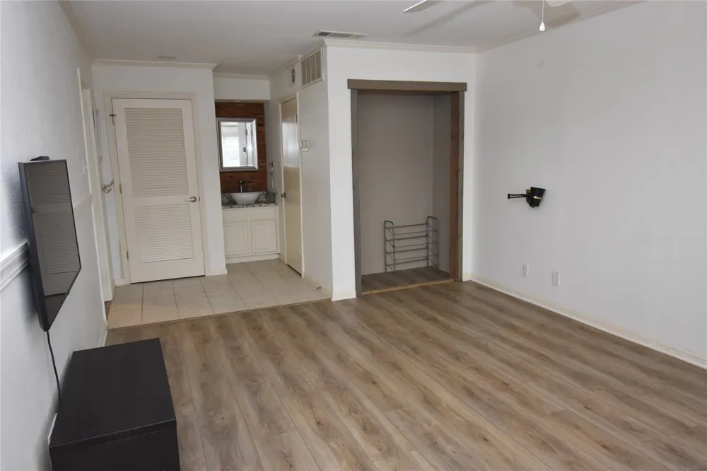8888 Tallwood Drive #2109 Austin, TX 78759