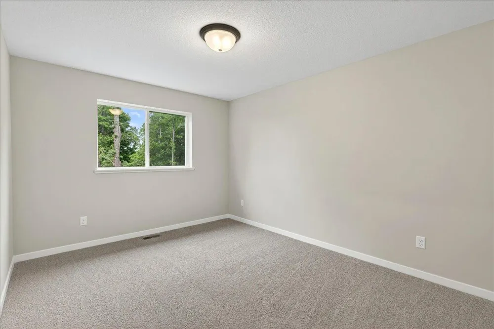 37514 Greenway Avenue North Branch, MN 55056