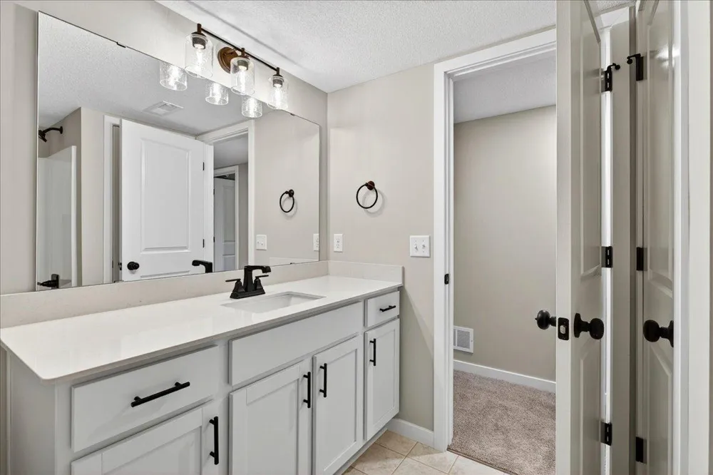 37514 Greenway Avenue North Branch, MN 55056