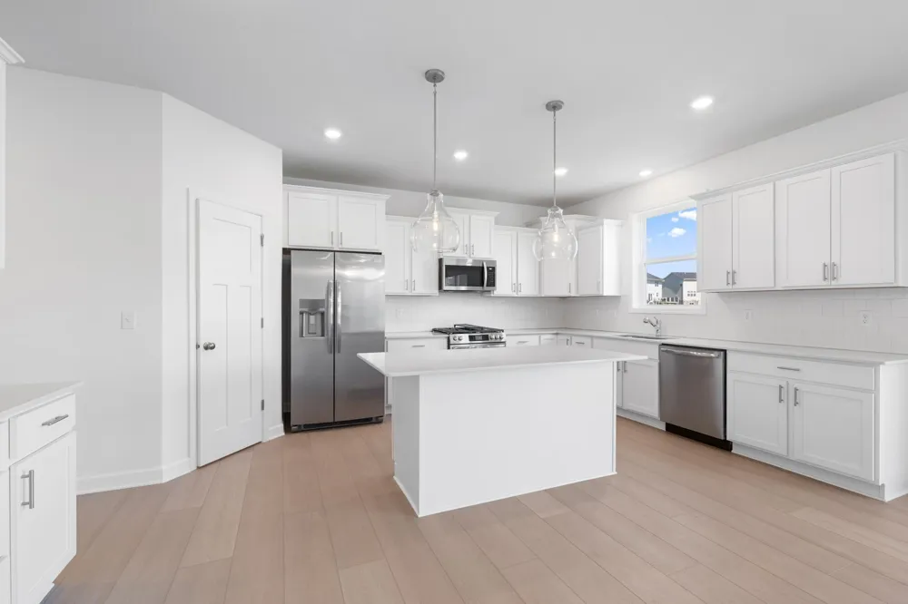 8921 Periwinkle Boulevard Woodbury, MN 55129