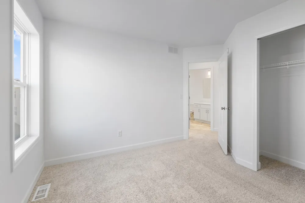 8921 Periwinkle Boulevard Woodbury, MN 55129