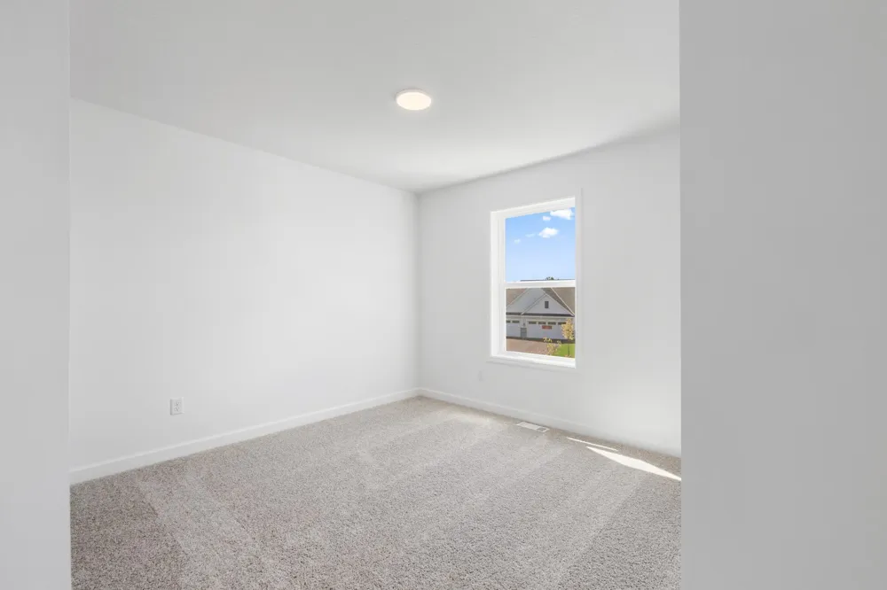 8921 Periwinkle Boulevard Woodbury, MN 55129