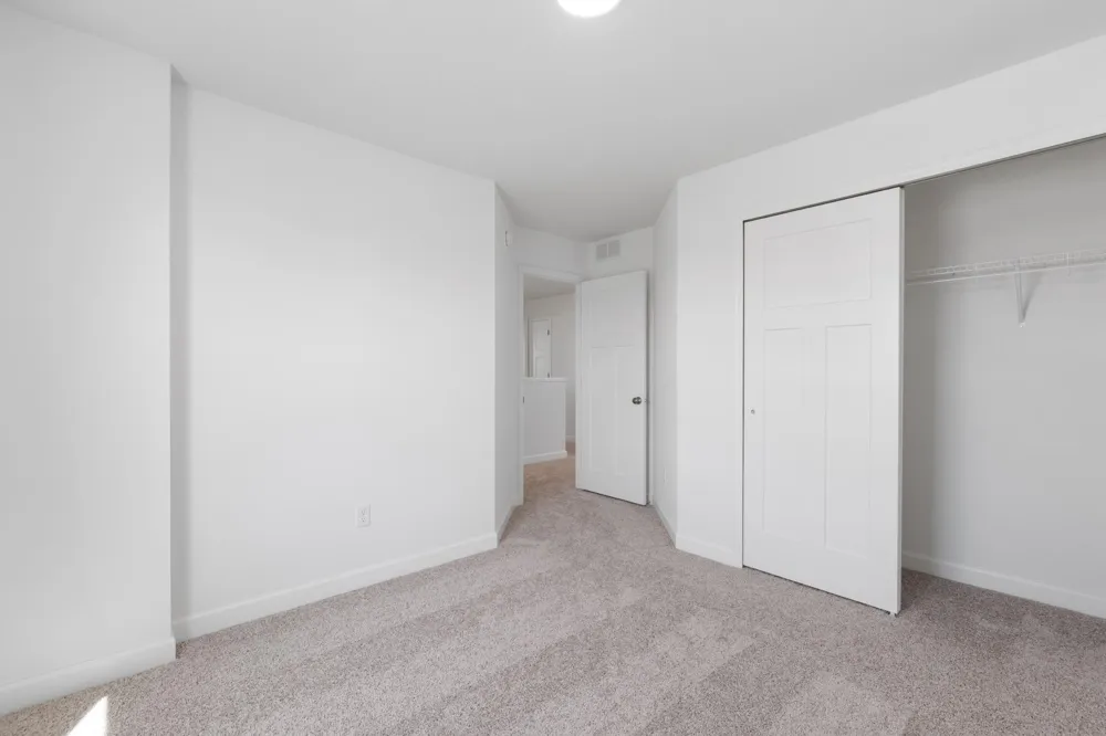 8921 Periwinkle Boulevard Woodbury, MN 55129