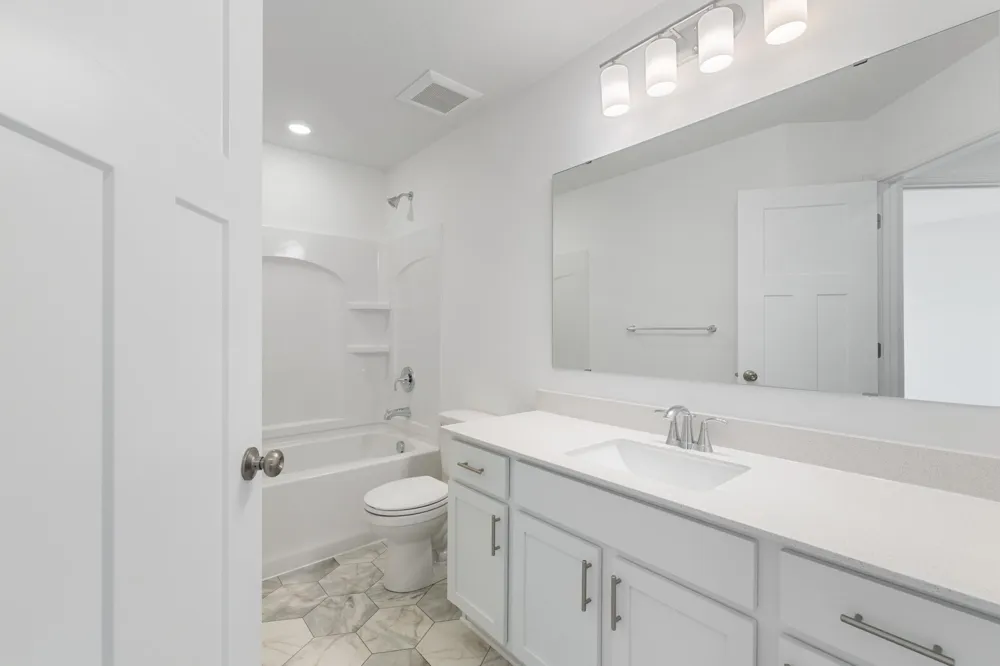 8921 Periwinkle Boulevard Woodbury, MN 55129