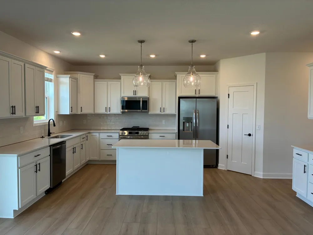 8921 Periwinkle Boulevard Woodbury, MN 55129