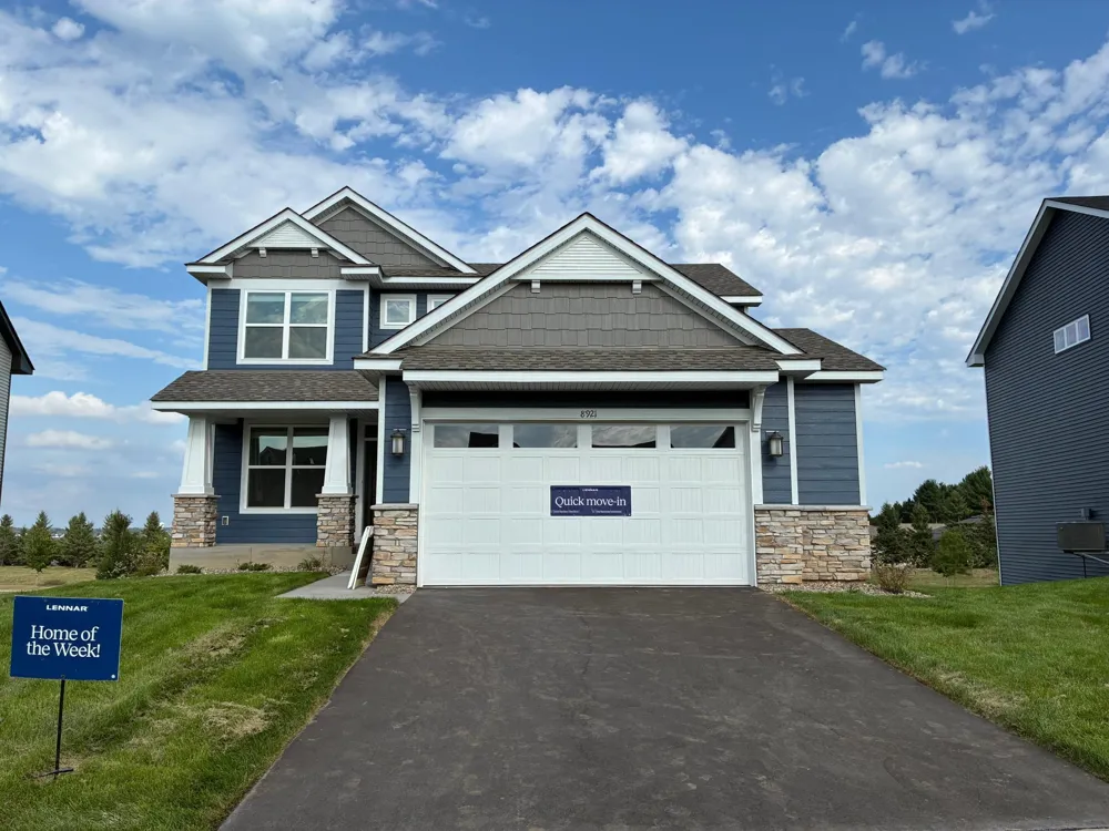 8921 Periwinkle Boulevard Woodbury, MN 55129