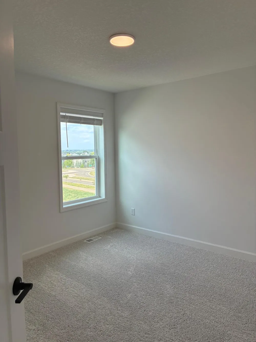 8921 Periwinkle Boulevard Woodbury, MN 55129
