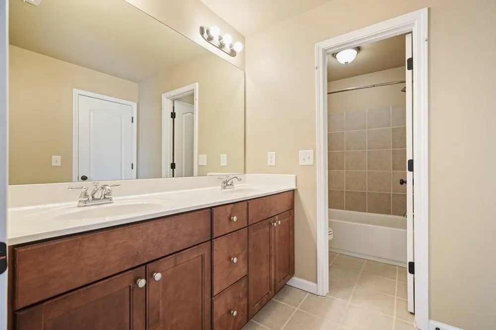 302 Grant Court Canton, GA 30114