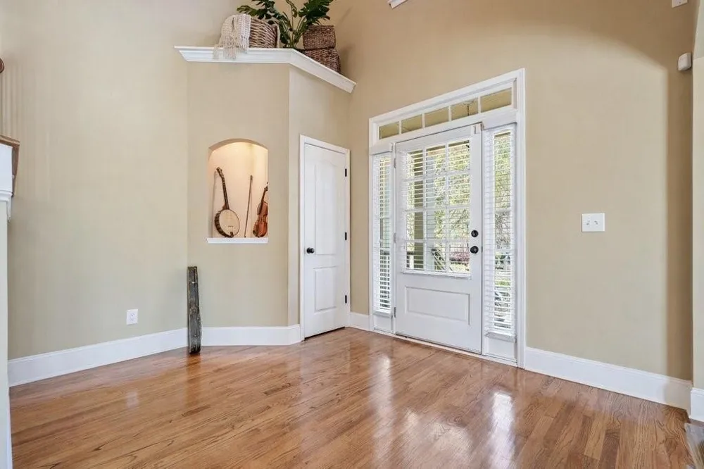 302 Grant Court Canton, GA 30114