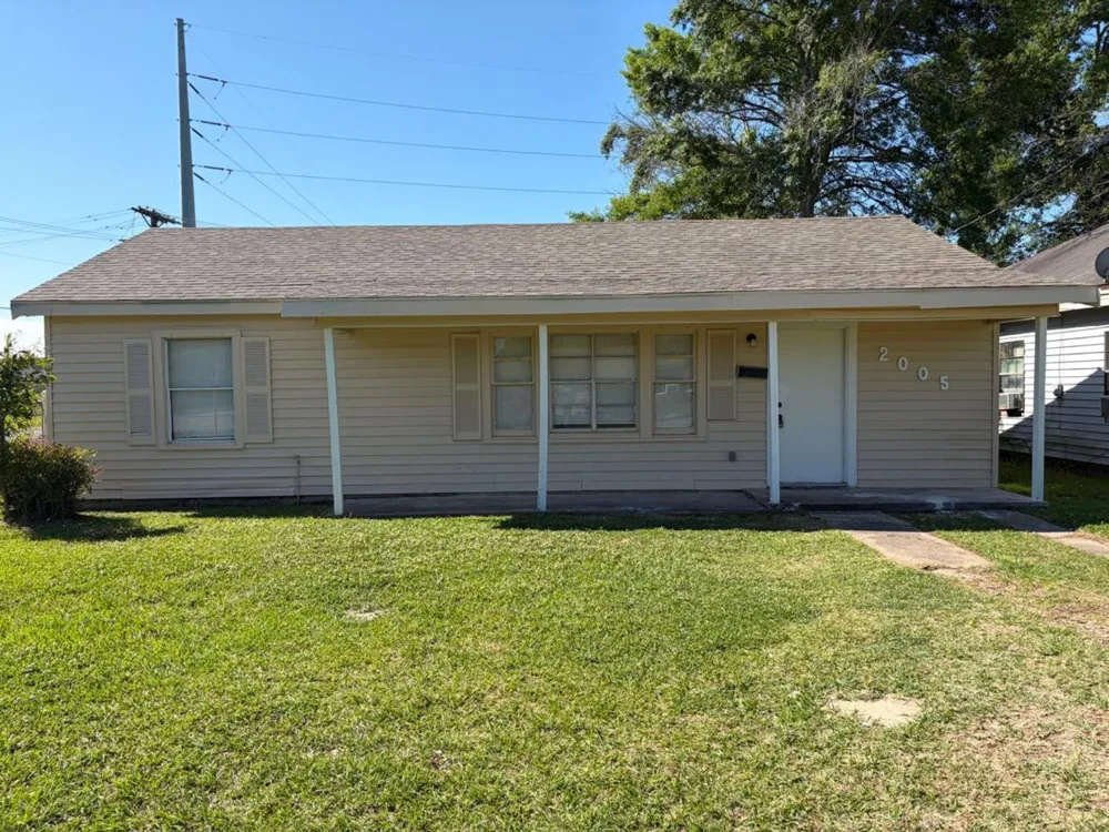 2005 Glasshouse Street Beaumont, TX 77703