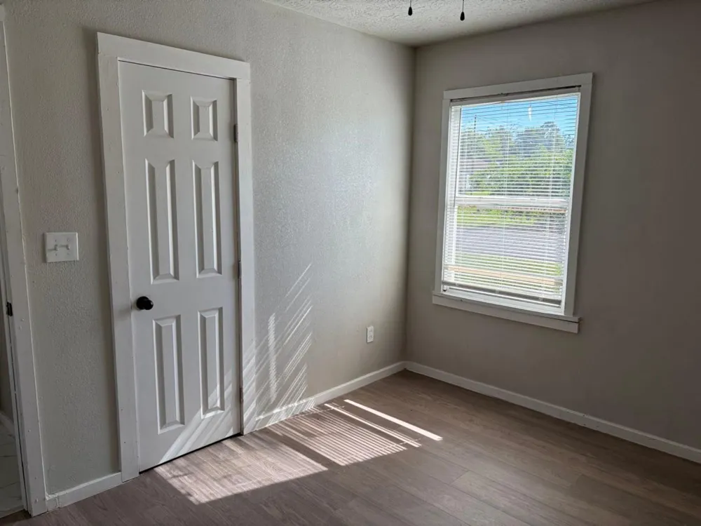 2005 Glasshouse Street Beaumont, TX 77703