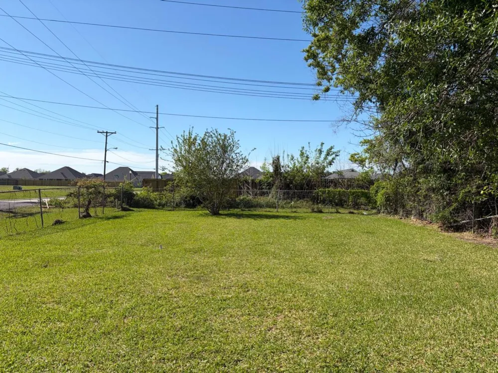 2005 Glasshouse Street Beaumont, TX 77703