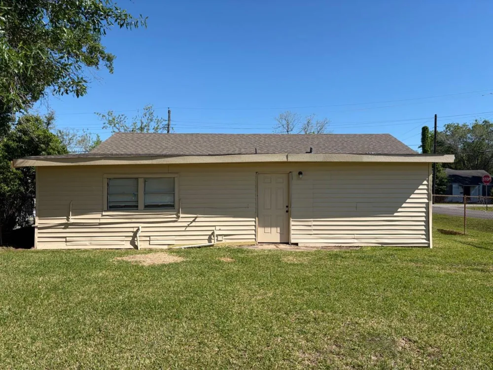 2005 Glasshouse Street Beaumont, TX 77703