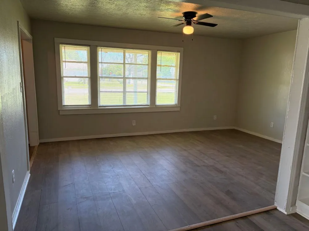 2005 Glasshouse Street Beaumont, TX 77703