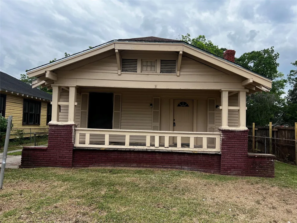2394 Avenue A Beaumont, TX 77701