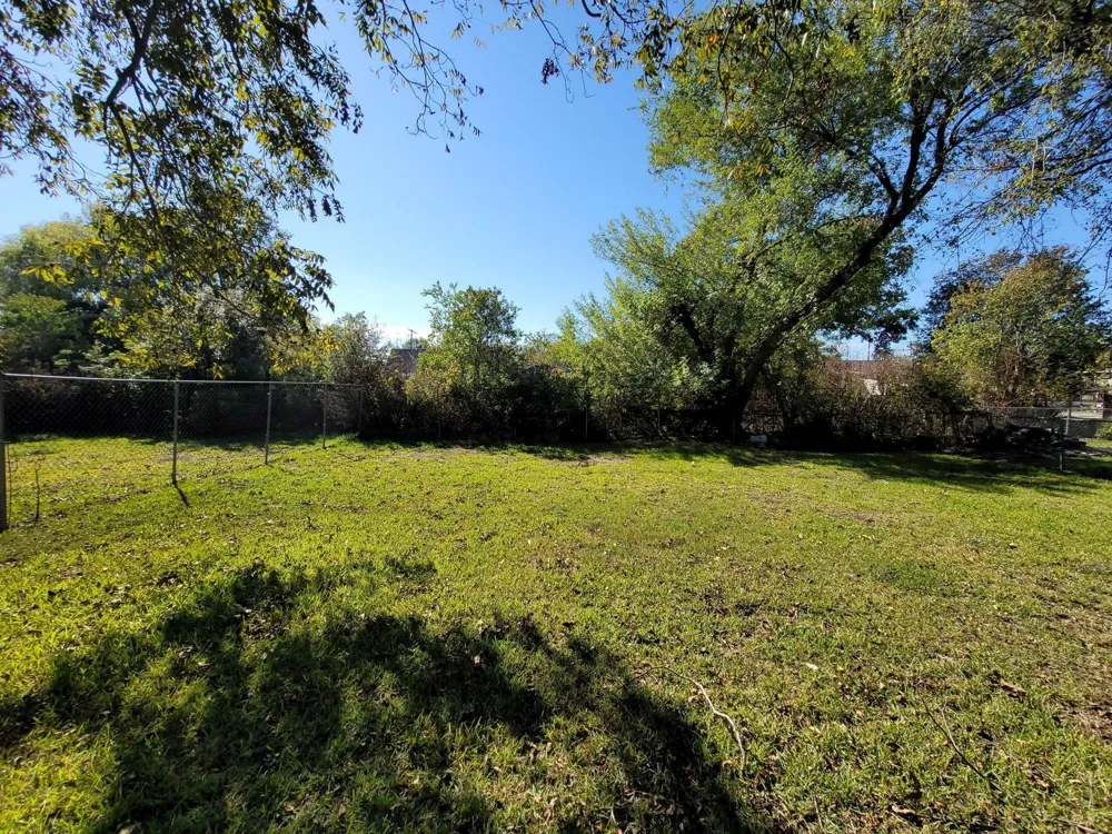 2425 8th Avenue Port Arthur, TX 77642