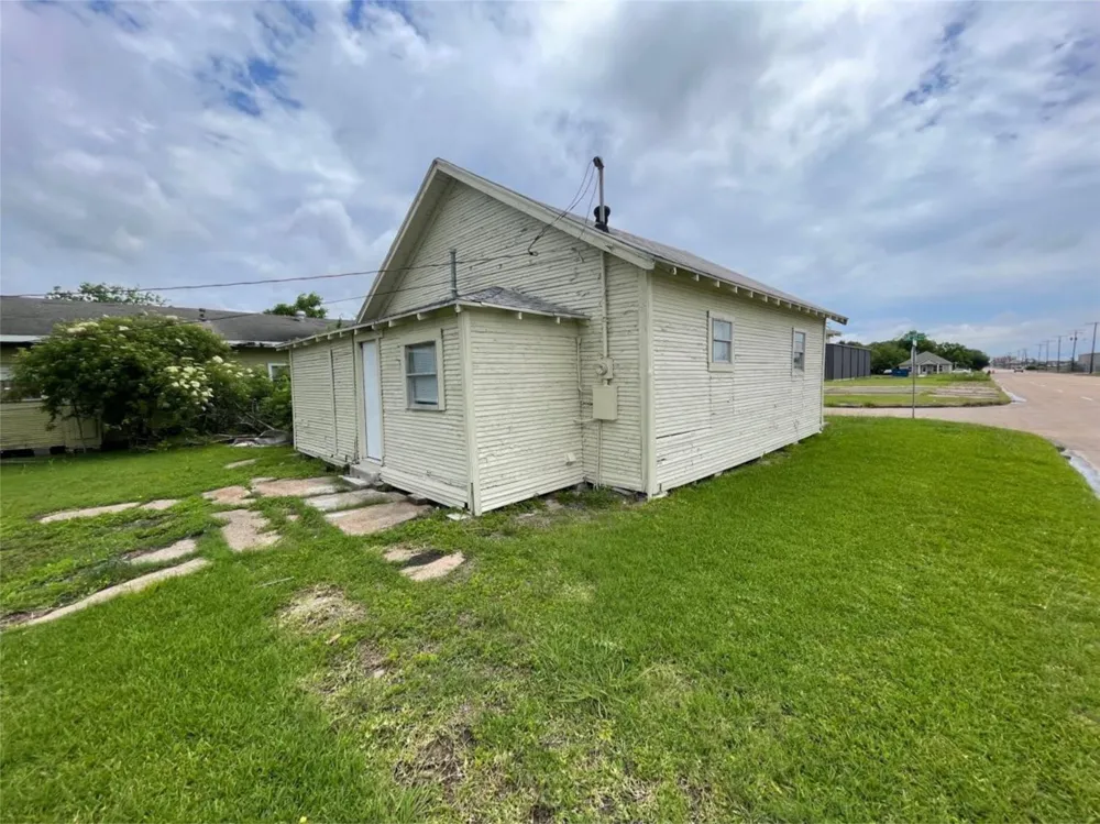 501 14th Street Port Arthur, TX 77640
